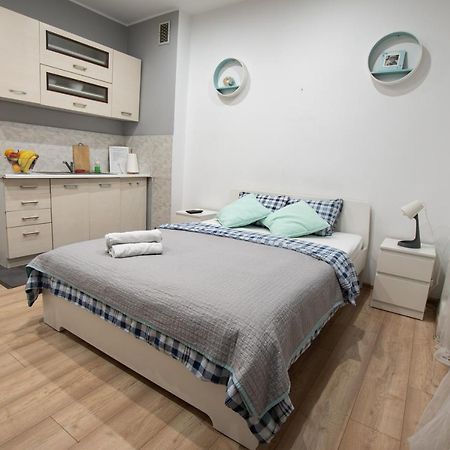 Apartament Estakada เชสโตฮอวา ภายนอก รูปภาพ